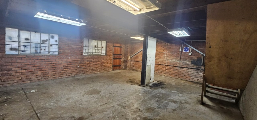 To Let commercial Property for Rent in Beacon Bay Eastern Cape